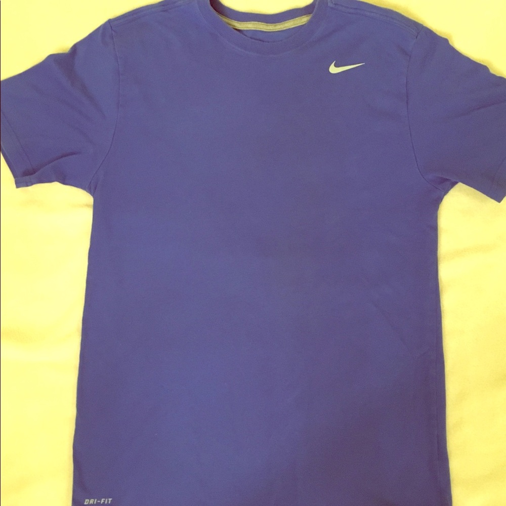 Men's Dry Fit Nike Shirt